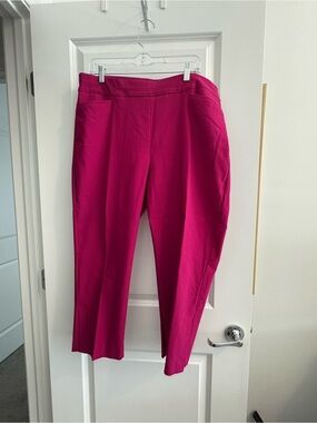 Chico's Bold Fuchsia Cropped Pants